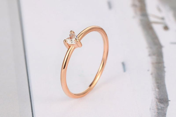 Simple Fashion Heart-Shaped Thin Rings For Women